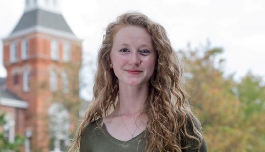 English Major and Citizen Scholar to Graduate with Perfect 4.0 GPA